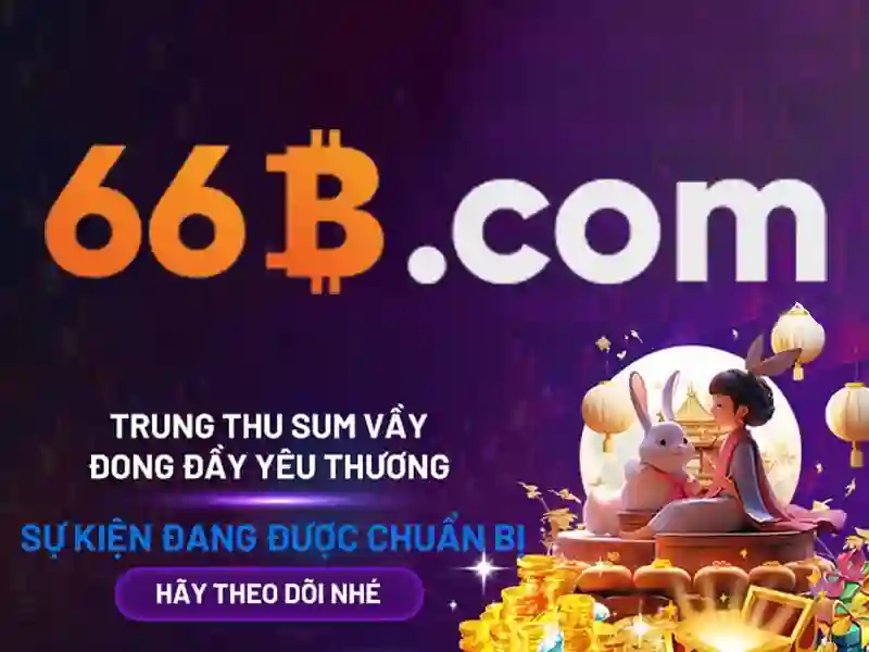 Nhân viên 66b đang xử lý yêu cầu trên máy tính